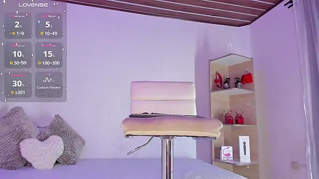 anastasia bee online show from 11-03-25, 01:23