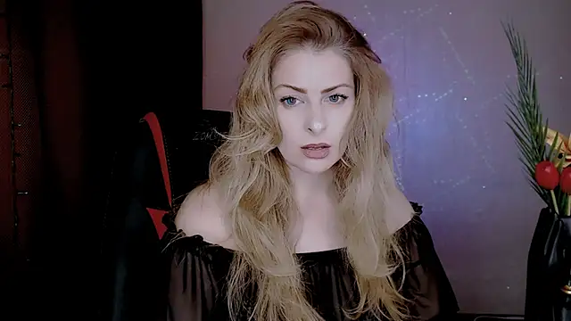 Snapshot of Eleonores chatting on 11-06-25, 05:08 Eleonores online show from 11-06-25, 05:08