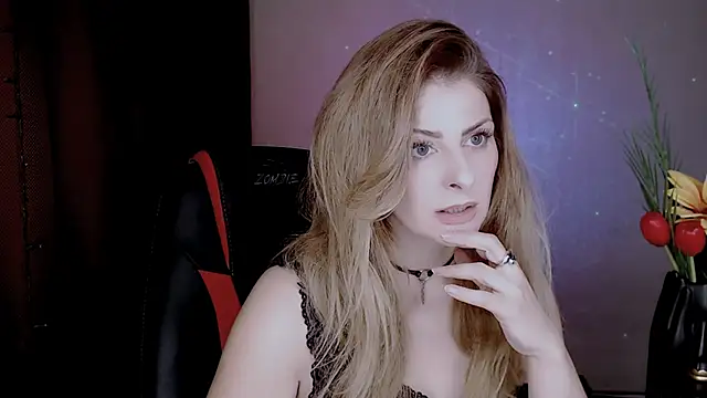 Snapshot of Eleonores chatting on 11-18-25, 05:12 Eleonores online show from 11-18-25, 05:12