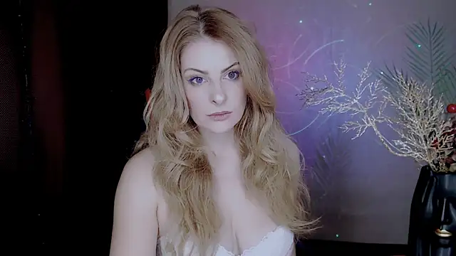 Eleonores online show from 12-19-25, 05:25