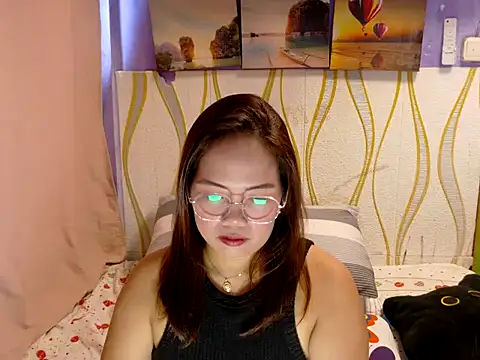 BURBERRY69 online show from 02-03-26, 01:59