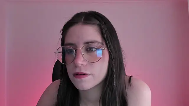 HazelKush online show from 10-28-25, 09:39