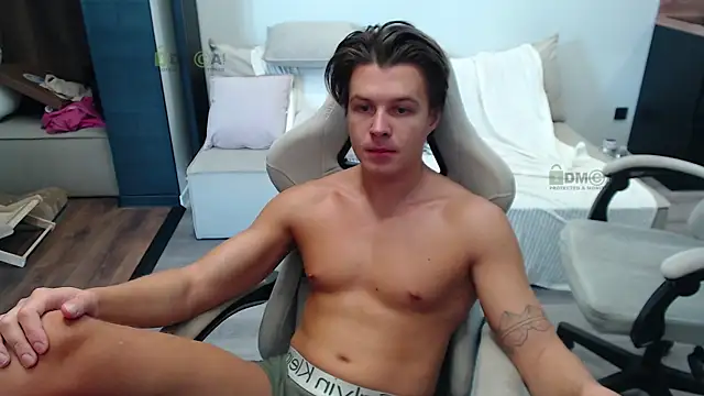 Sunny-Girl1 online show from 10-12-25, 05:50