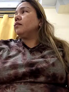 Snapshot of ambersmile chatting on 02-15-26, 03:20 ambersmile online show from 02-15-26, 03:20