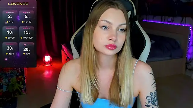 BiMolly online show from 10-21-25, 06:52