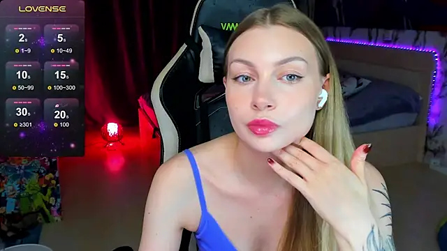 BiMolly online show from 10-26-25, 09:21