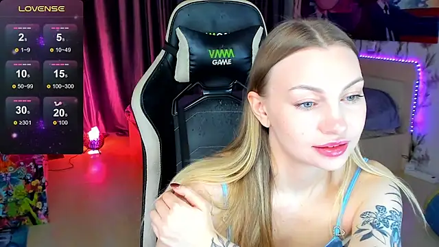 BiMolly online show from 11-13-25, 09:36