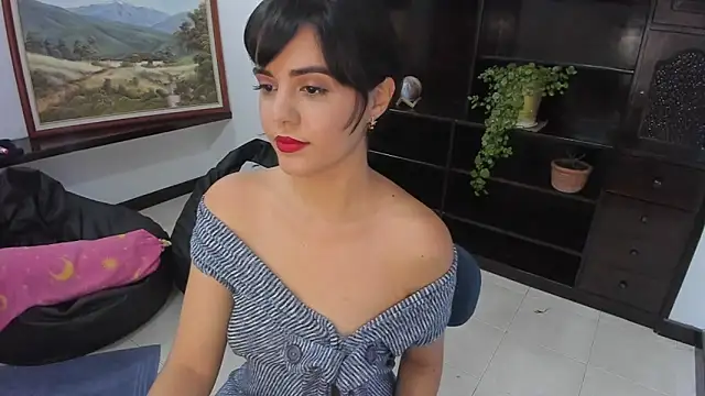 Snapshot of mia_collins_x chatting on 03-17-25, 02:45 mia collins x online show from 03-17-25, 02:45