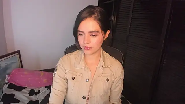 Snapshot of mia_collins_x chatting on 09-11-25, 08:31 mia collins x online show from 09-11-25, 08:31