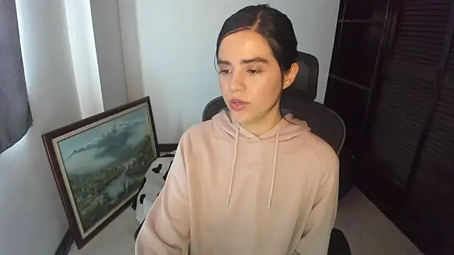 Snapshot of mia_collins_x chatting on 09-13-25, 07:35 mia collins x online show from 09-13-25, 07:35