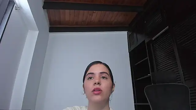 Snapshot of mia_collins_x chatting on 10-24-25, 07:32 mia collins x online show from 10-24-25, 07:32