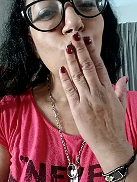 Snapshot of PichyPrettyPussy chatting on 02-01-25, 05:47 PichyPrettyPussy online show from 02-01-25, 05:47