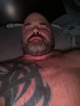 Snapshot of TattooedMonster chatting on 04-05-26, 04:31 TattooedMonster online show from 04-05-26, 04:31