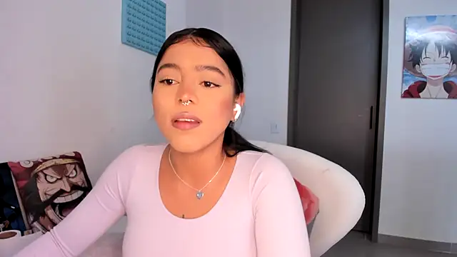 Snapshot of Naiara_sex chatting on 02-14-25, 07:44 Naiara sex online show from 02-14-25, 07:44