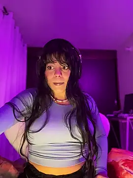 Snapshot of Naiara_sex chatting on 11-20-25, 07:30 Naiara sex online show from 11-20-25, 07:30