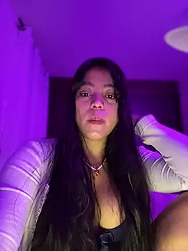 Snapshot of Naiara_sex chatting on 11-25-25, 10:15 Naiara sex online show from 11-25-25, 10:15