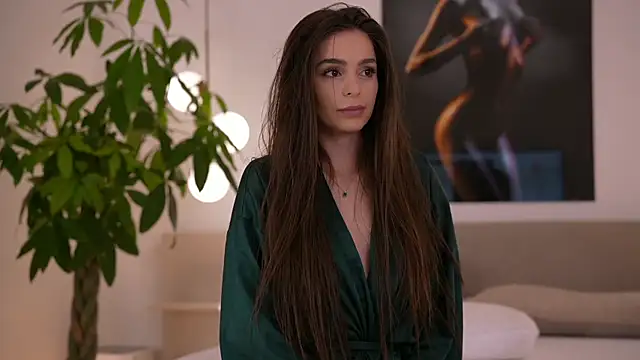 DoviaClaire online show from 09-30-25, 06:18