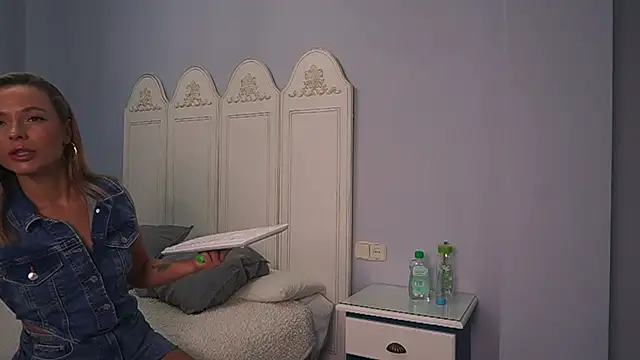 new dee online show from 01-11-25, 09:36