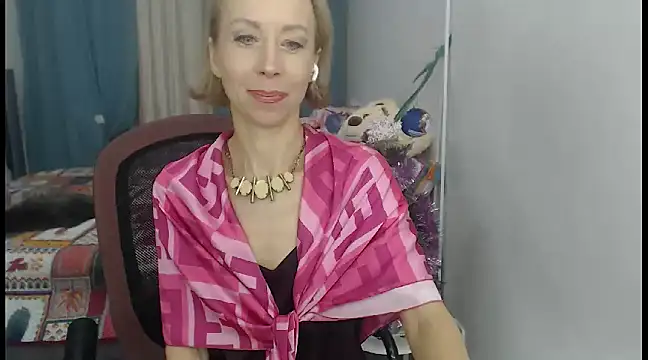LuxuryNika online show from 01-01-25, 02:20