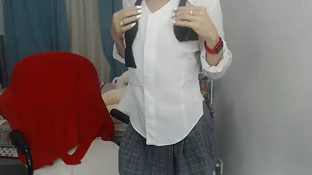LuxuryNika online show from 01-04-25, 06:51