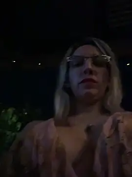 Snapshot of Gatitacarlita chatting on 12-28-24, 12:26 Gatitacarlita online show from 12-28-24, 12:26