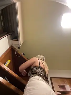 Snapshot of Gatitacarlita chatting on 03-11-25, 05:57 Gatitacarlita online show from 03-11-25, 05:57