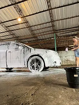 Gatitacarlita online show from 12-14-25, 07:07