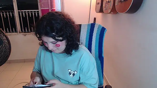 Smoke trip Alicia online show from 10-11-25, 04:12