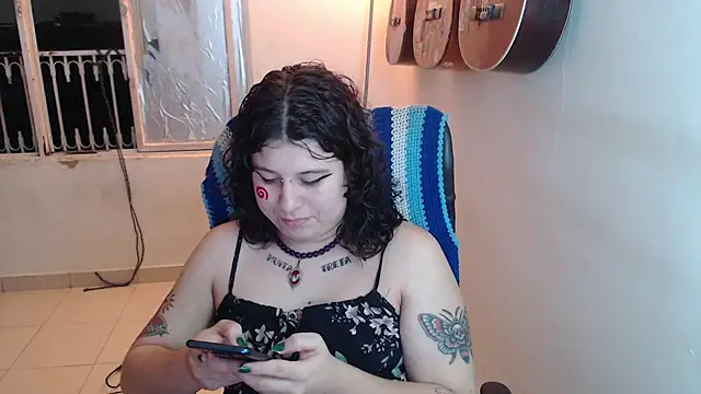 Smoke trip Alicia online show from 11-20-25, 04:12