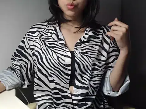 Snapshot of Bigg_Pussyy_Catt chatting on 12-07-24, 06:10 Bigg Pussyy Catt online show from 12-07-24, 06:10