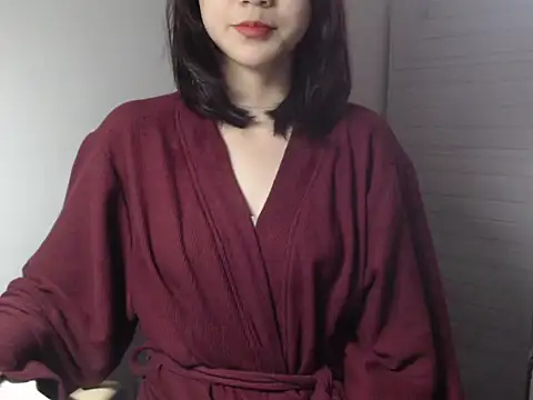 Snapshot of Bigg_Pussyy_Catt chatting on 12-16-24, 04:45 Bigg Pussyy Catt online show from 12-16-24, 04:45