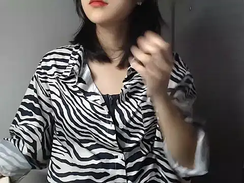 Snapshot of Bigg_Pussyy_Catt chatting on 12-17-24, 08:45 Bigg Pussyy Catt online show from 12-17-24, 08:45