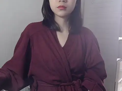 Snapshot of Bigg_Pussyy_Catt chatting on 12-18-24, 04:09 Bigg Pussyy Catt online show from 12-18-24, 04:09