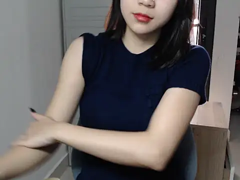 Snapshot of Bigg_Pussyy_Catt chatting on 12-23-24, 04:33 Bigg Pussyy Catt online show from 12-23-24, 04:33