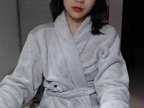 Snapshot of Bigg_Pussyy_Catt chatting on 01-17-25, 06:04 Bigg Pussyy Catt online show from 01-17-25, 06:04