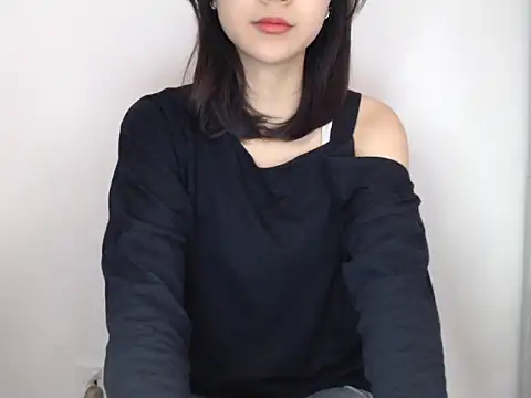 Snapshot of Bigg_Pussyy_Catt chatting on 02-08-25, 06:01 Bigg Pussyy Catt online show from 02-08-25, 06:01