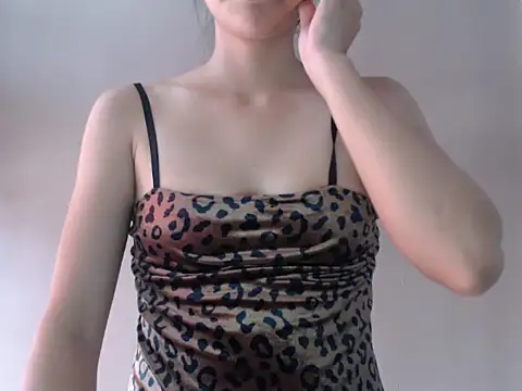 Snapshot of Bigg_Pussyy_Catt chatting on 10-04-25, 07:39 Bigg Pussyy Catt online show from 10-04-25, 07:39