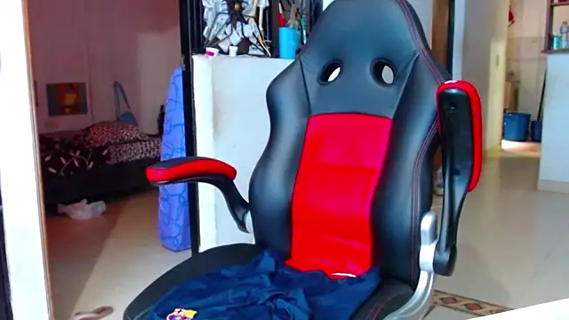 Lion Grrr online show from 10-01-25, 07:42