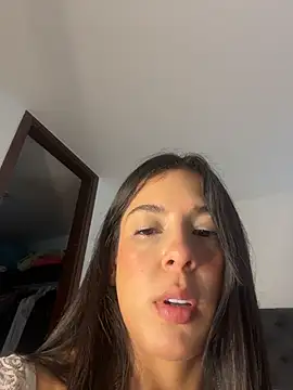 kamivolkano online show from 11-18-25, 04:22