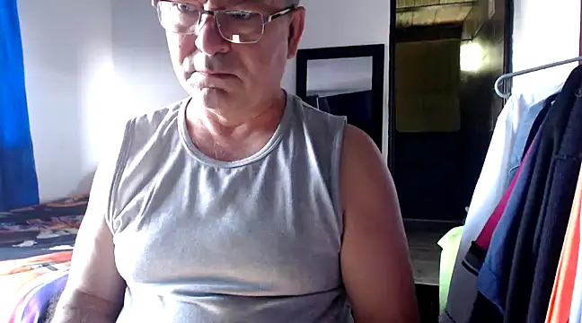 ferdinad20 online show from 01-22-25, 03:07