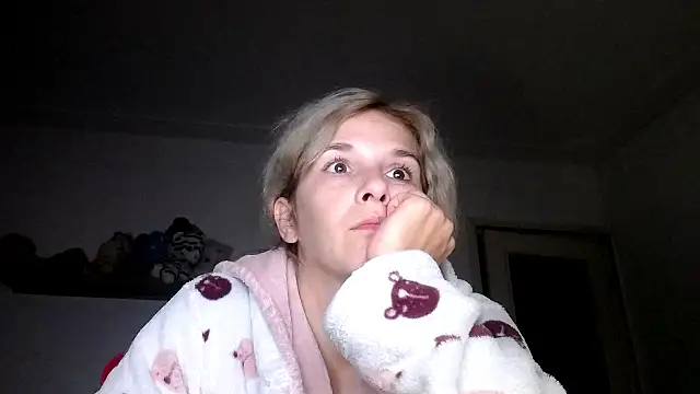 SexxyLety online show from 10-10-25, 07:02