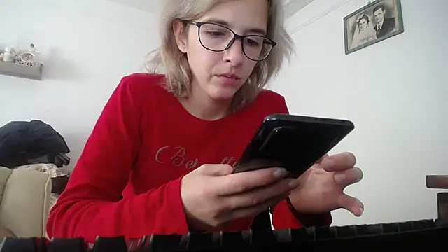 SexxyLety online show from 10-30-25, 09:22