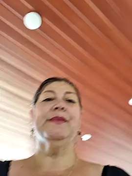 Snapshot of emma_tour chatting on 01-18-25, 03:16 emma tour online show from 01-18-25, 03:16