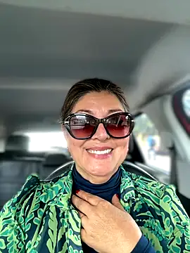 emma tour online show from 11-18-25, 04:22