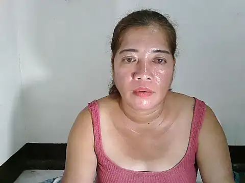 Snapshot of wethornypussy4u chatting on 01-22-25, 01:53 wethornypussy4u online show from 01-22-25, 01:53