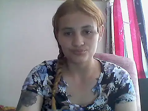 Snapshot of Mia_davis01 chatting on 12-15-24, 02:16 Mia davis01 online show from 12-15-24, 02:16