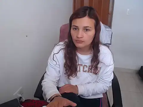 Snapshot of Mia_davis01 chatting on 03-21-25, 04:07 Mia davis01 online show from 03-21-25, 04:07