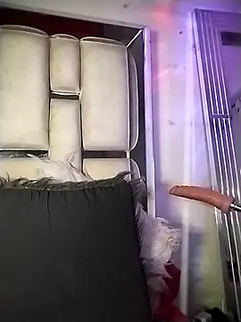 chelaqueen  online show from 01-17-26, 03:11