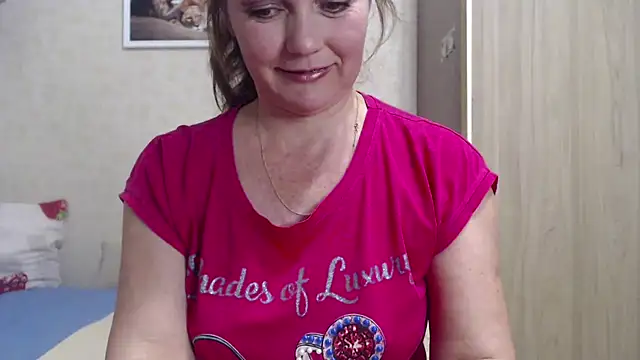 SheLion online show from 10-17-25, 04:53