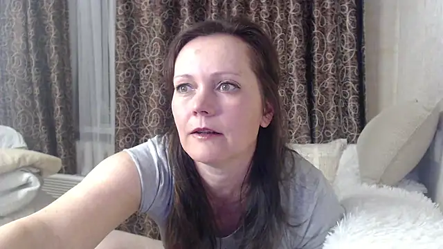 SheLion online show from 02-13-26, 04:03